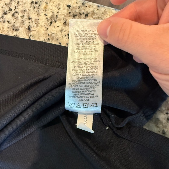 Travis Mathew Climbing Wall Polo - Medium - Picture 7 of 8